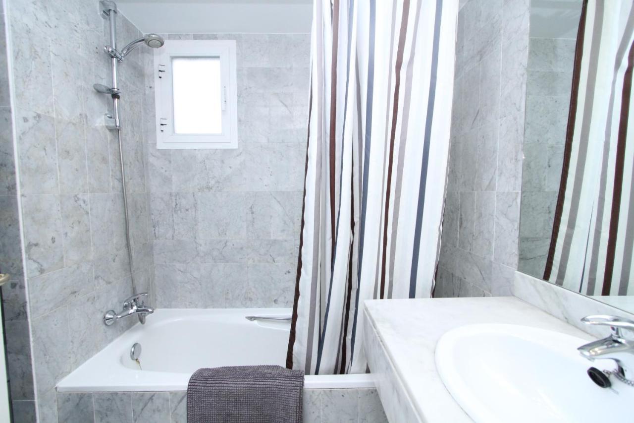 Naranjos Apartemen