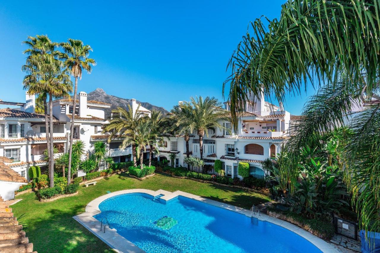 Naranjos Apartemen
