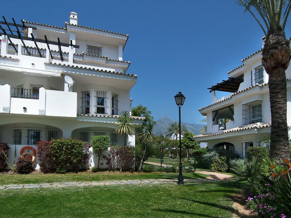 Apartemen Naranjos Marbella
